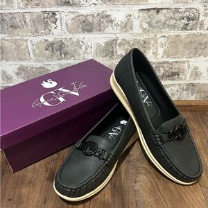 Brand New Gloria Vanderbilt Loafers. Slip On.